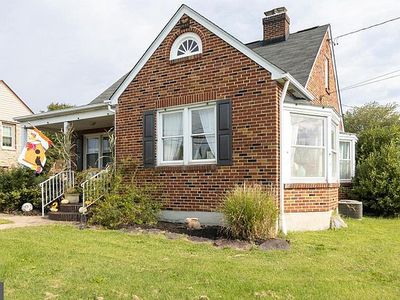 4th image of this home
