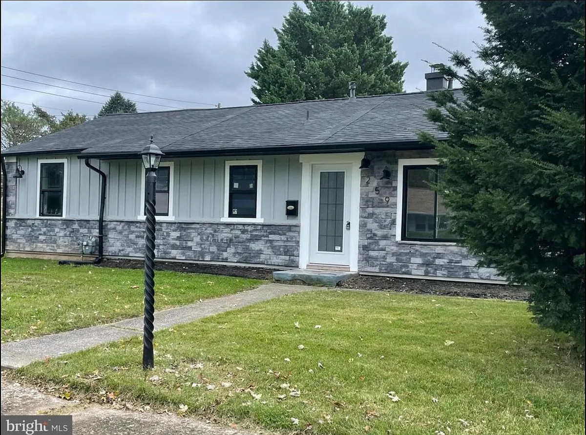 259 Pinecrest Drive - 259 Pinecrest Dr