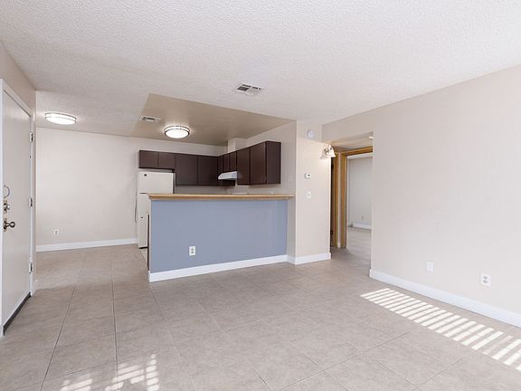 4th image of 2674 Bryandouglas Dr #B