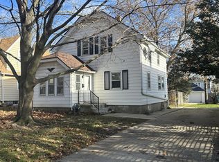 6028 N 38th St, Milwaukee, WI 53209