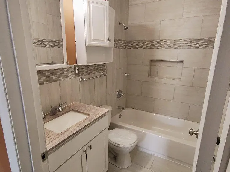 3451 Sharpe Ave — Photo 8