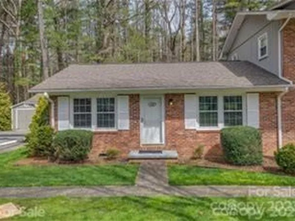 101 Boyd Dr APT 2D, Flat Rock, NC 28731