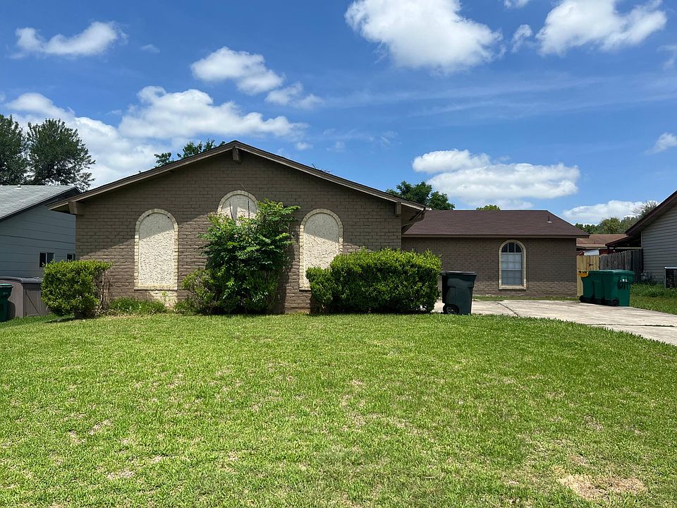 1st image of 611 Jamie Sue Dr