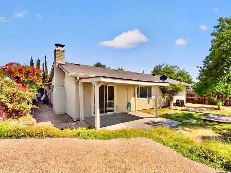 4073 Farmer Way — Photo 9