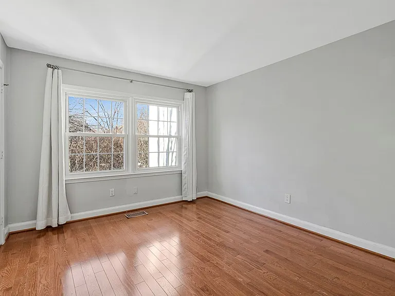 4305 Massachusetts Ave NW — Photo 11