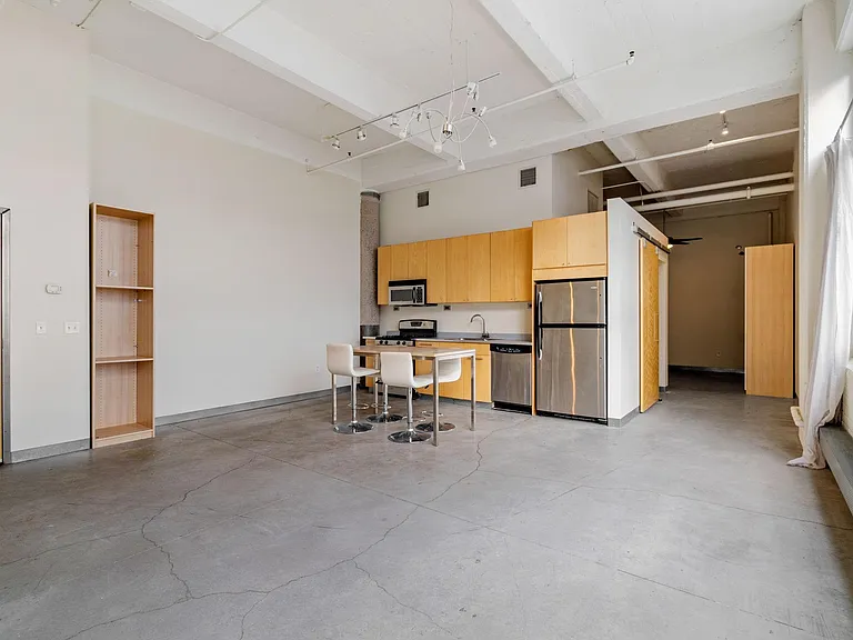 700 Washington Ave N #613 — Photo 5