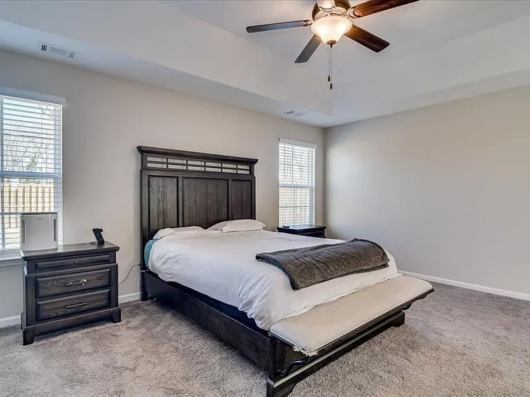 934 Mulford Loop — Photo 9