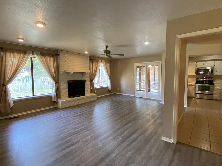 2056 Buggy Whip Ln — Photo 8