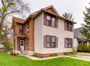 228 E 20th Ct, Lockport, IL 60441