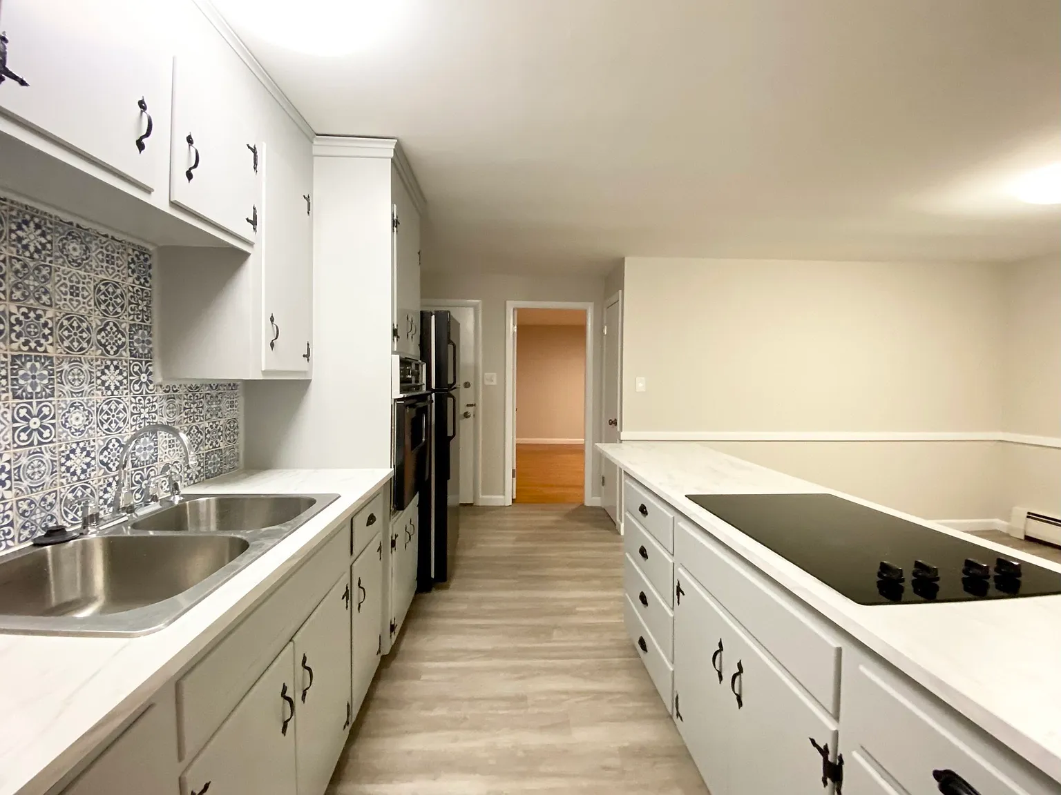 2 bed, 1.0 bath, 1000 sqft, $2,600 — Photo 1