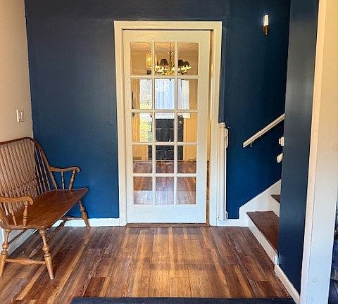 4th image of 907 Parkview Dr