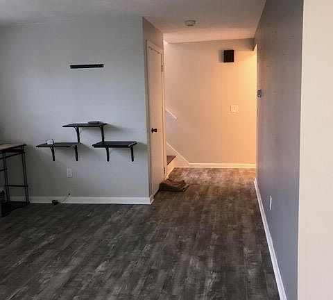 5th image of 6 Katherine Dr