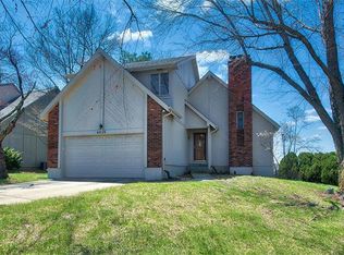 4918 NE Pebble Beach St, Lees Summit, MO 64064