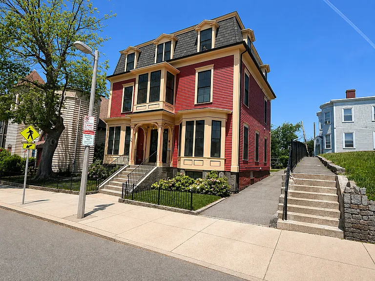 74 White St #201 — Photo 8