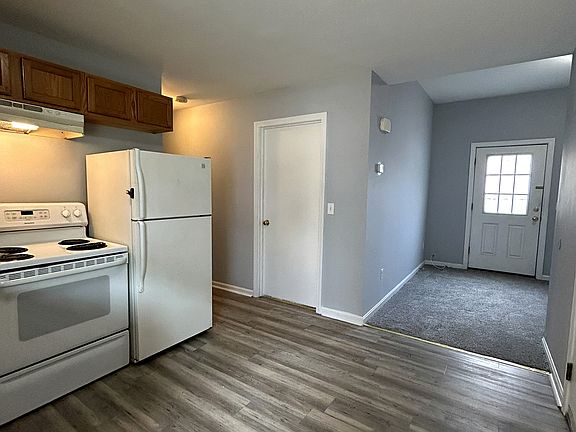 4th image of 24-26 Sycamore St #24-1E