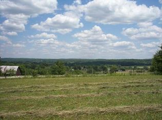 124 Maple St, Sugar Grove, PA 16350