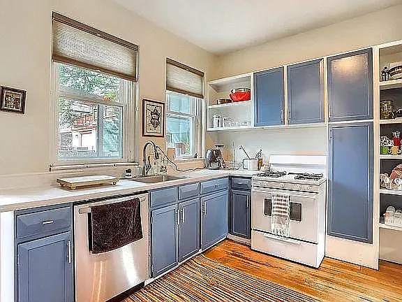 25 E 3rd Ave — Photo 40