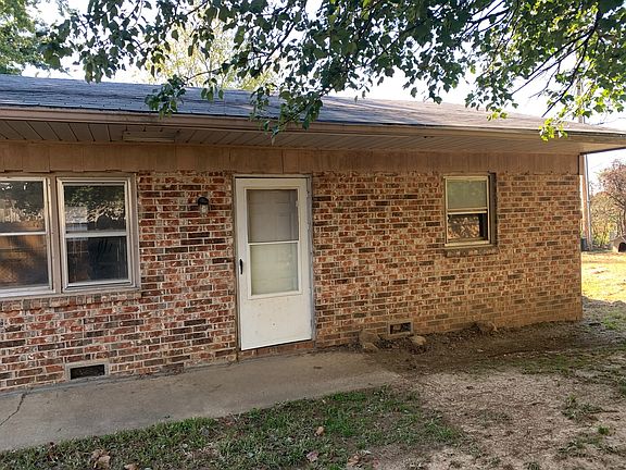 2nd image of 705 W Black Oak St #2