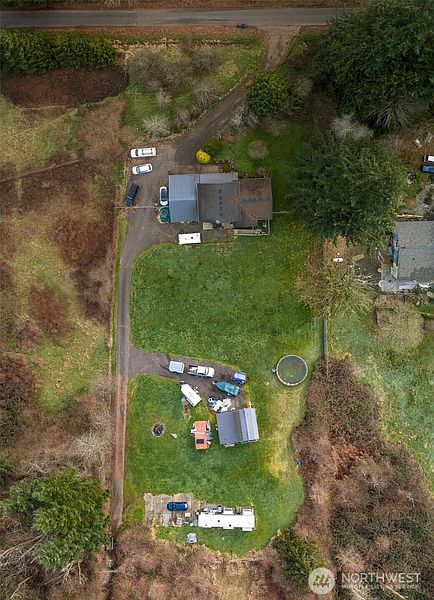 2nd image of 3724 Densmore Road