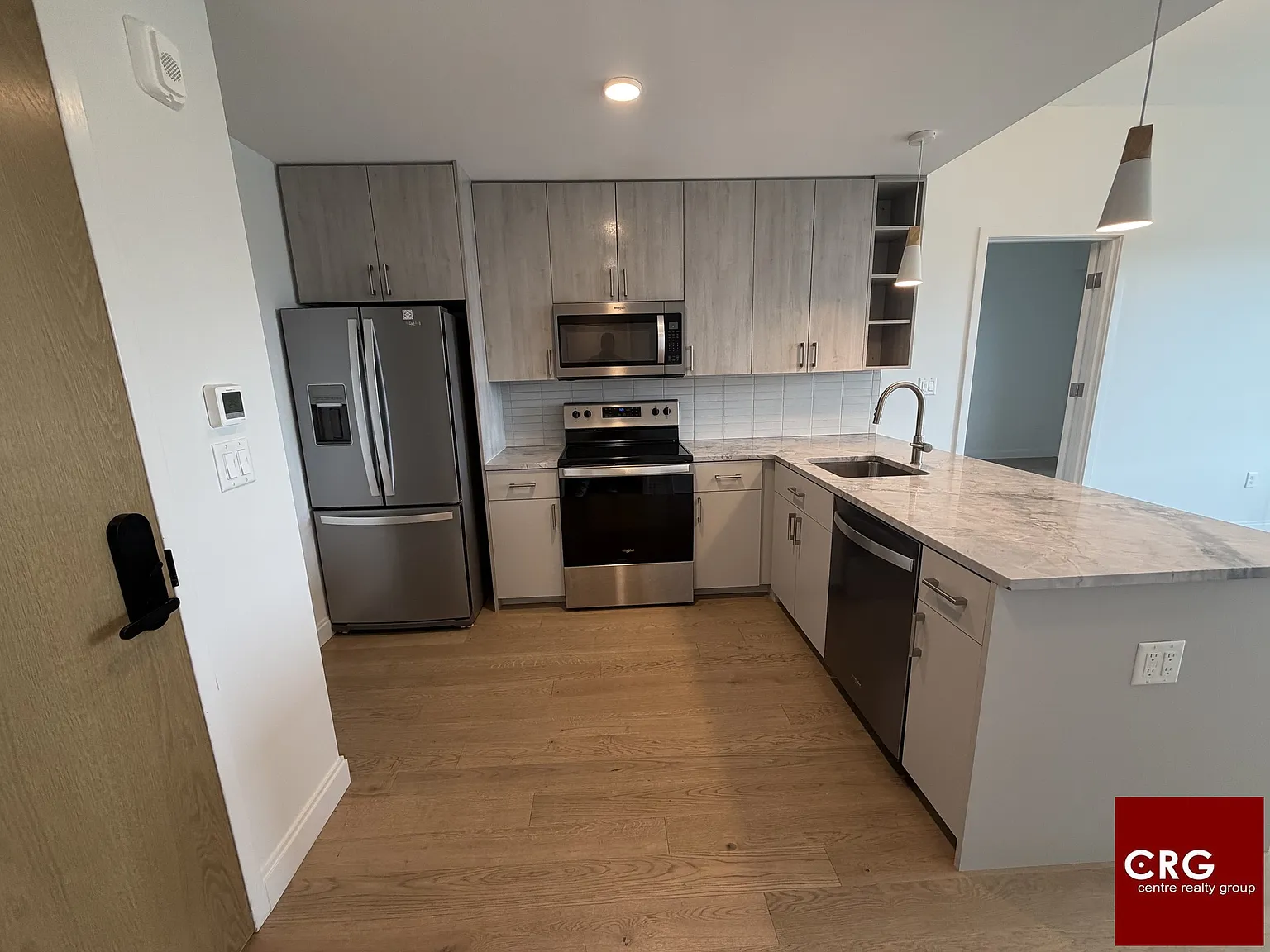 2 bed, 2.0 bath, 874 sqft, $4,900 — Photo 1