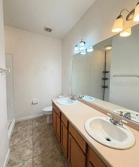 2935 NE 7th St #310 — Photo 16