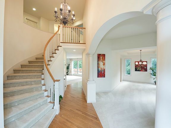 3rd image of 22519 NE 98th Pl