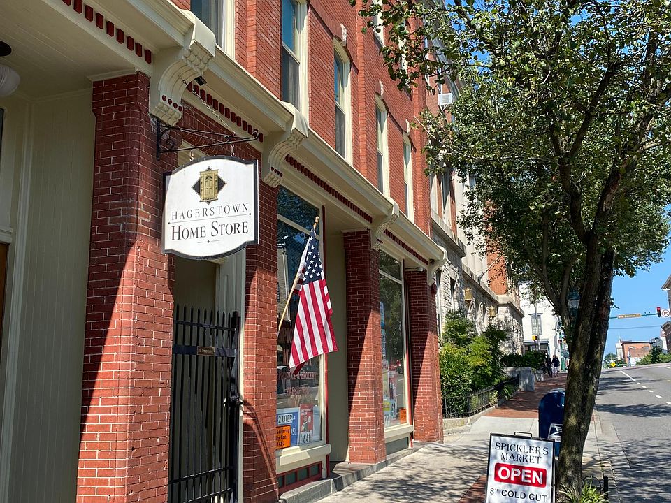 1st image of 17 E Franklin St #201-204