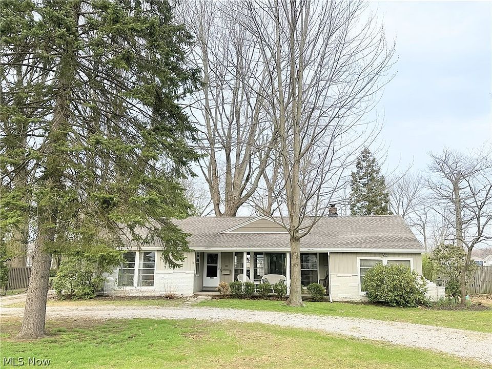 1st image of 8193 Forest Ln