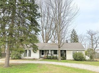 8193 Forest Ln, Mentor, OH 44060