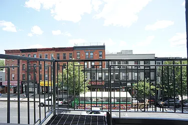 Rented by Rennit Inc.