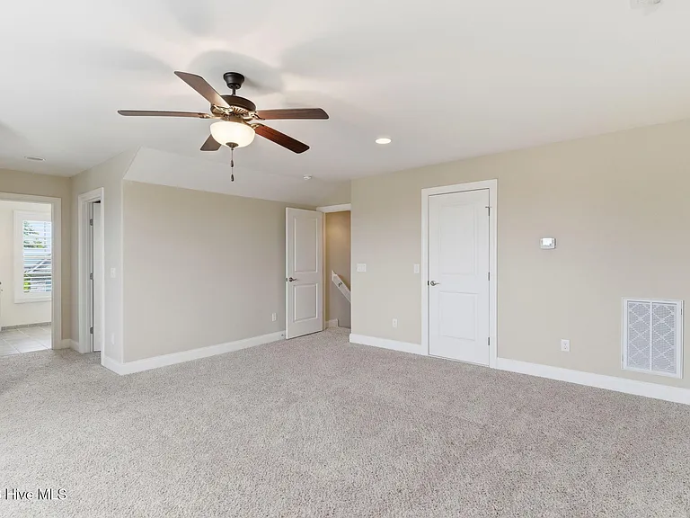 1226 Nightingale Ct — Photo 35