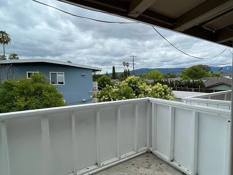 841 Sharmon Palms Ln — Photo 5