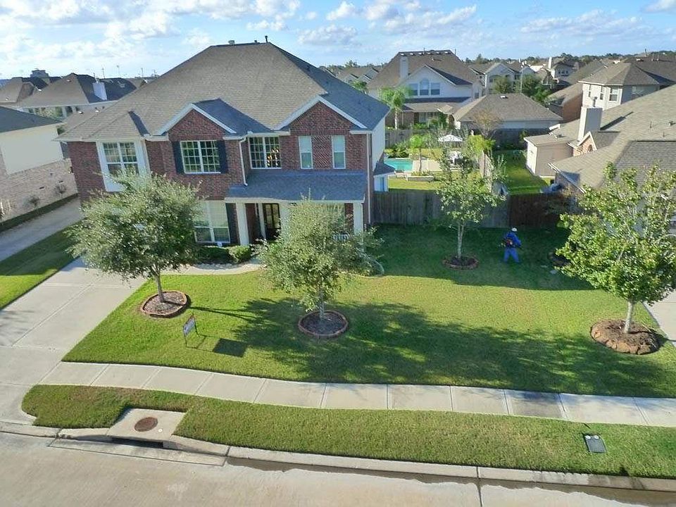 1st image of 3608 Fir Hollow Way