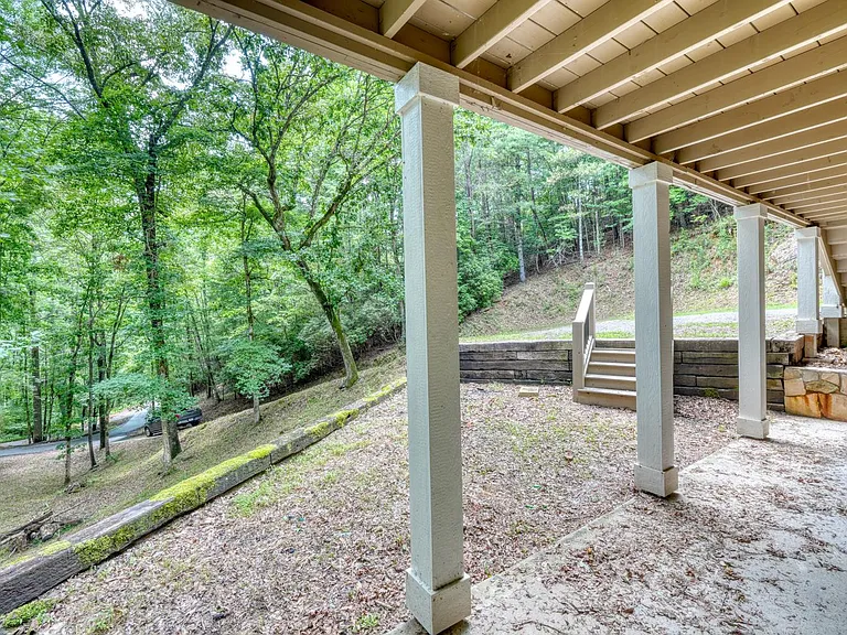 45 Mountain Stream Rd — Photo 21