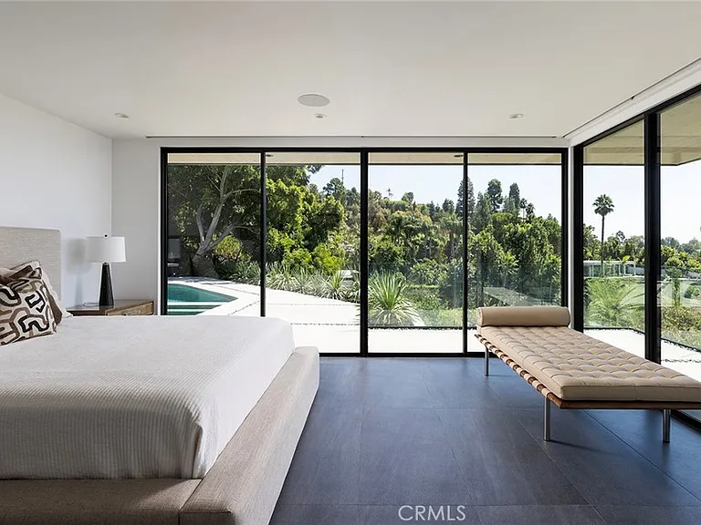 9015 Alto Cedro Dr — Photo 29
