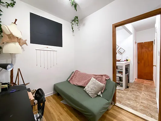 Rented by Compass | media 3