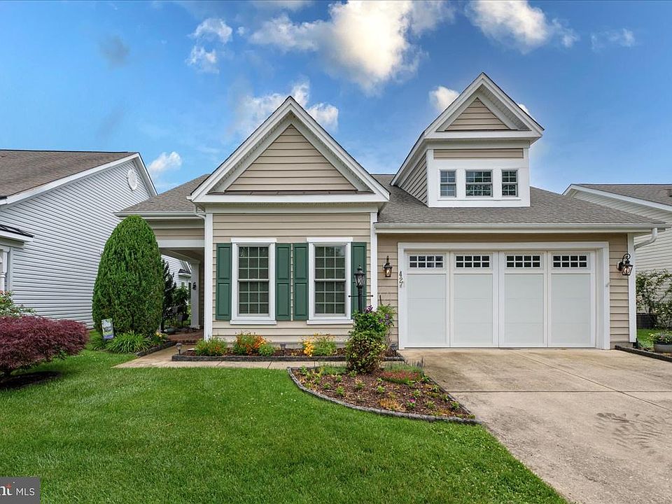 1st image of 42 Amandas Teal Dr