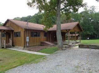 188 Lakeview Dr, Acme, PA 15610