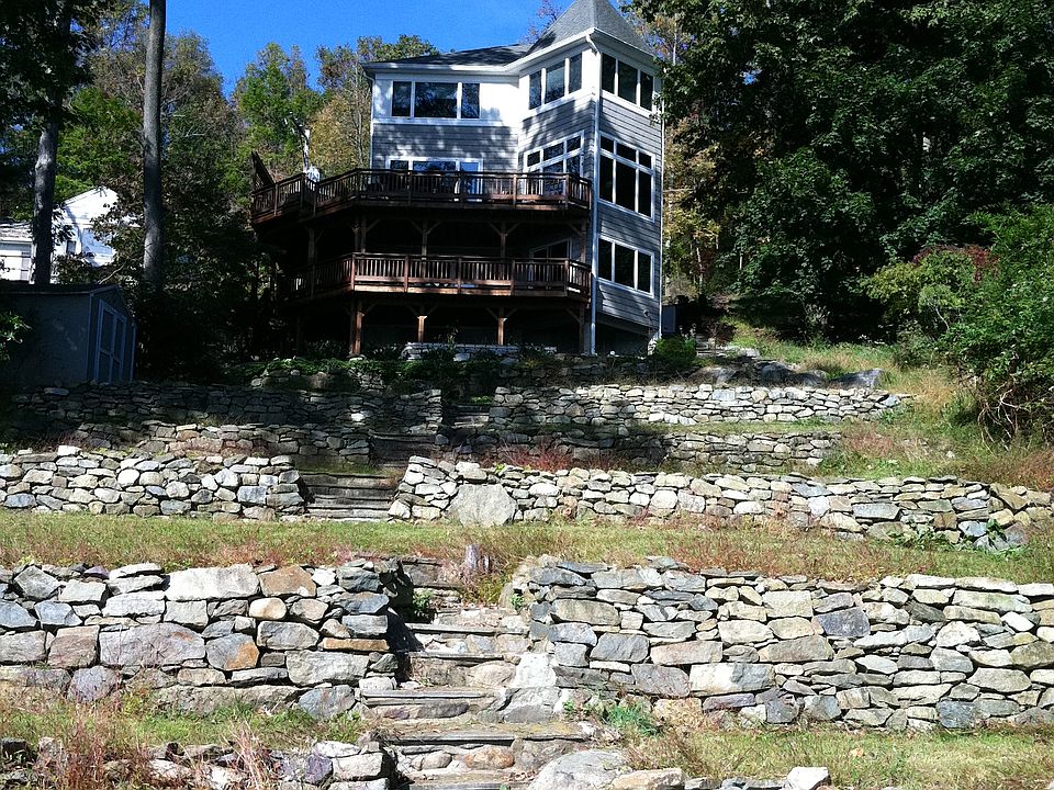 2nd image of 138 Cedar Lake W