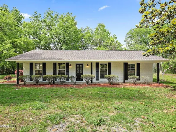 1620 Winchester St, Jackson, MS 39211