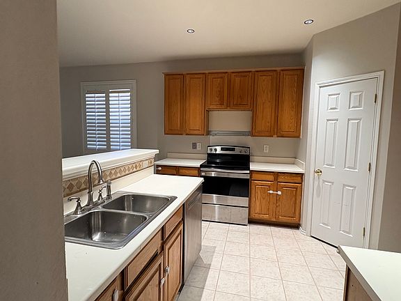 5th image of 9729 Indian Canyon Dr