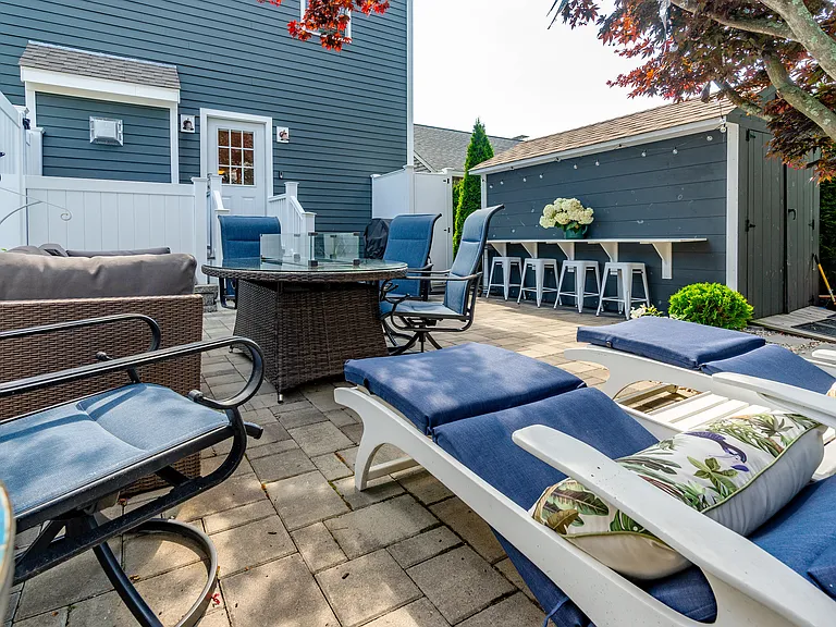 19 Eustis Ave — Photo 54