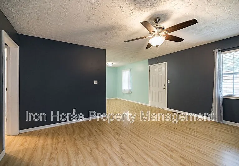 357 Mary Alice Dr — Photo 3