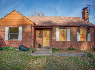 1350 S New Florissant Rd S, Florissant, MO 63031