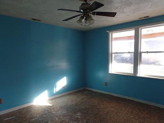 3rd image of 2126 Ringgold Ave