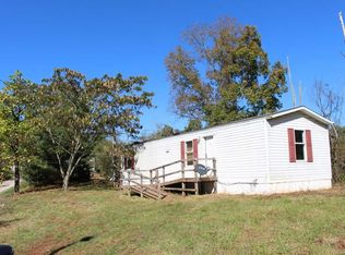 25 Paxton Rdg, Walton, WV 25286