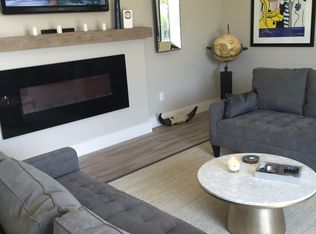 5682 Hazeltine Ave, Van Nuys, CA 91401