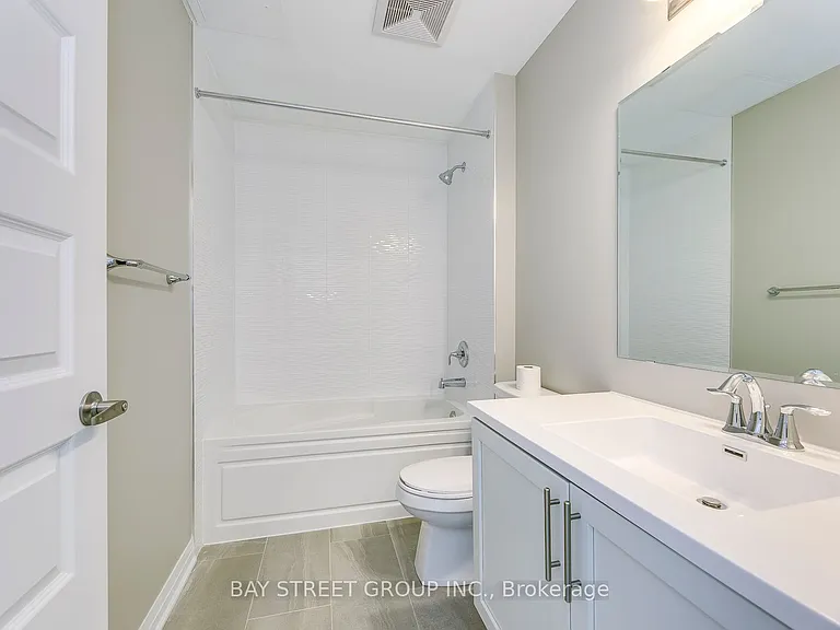 95 Dundas St W #107 — Photo 26
