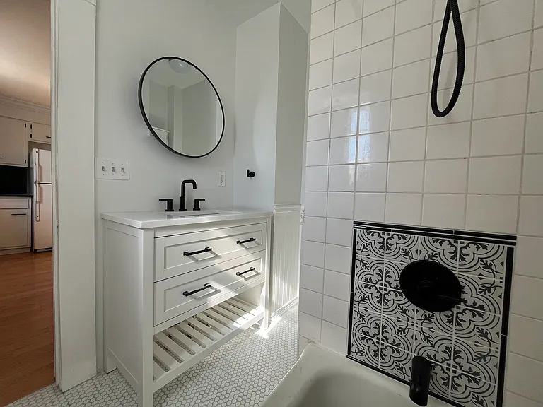 197 Rombout Ave #1 — Photo 14