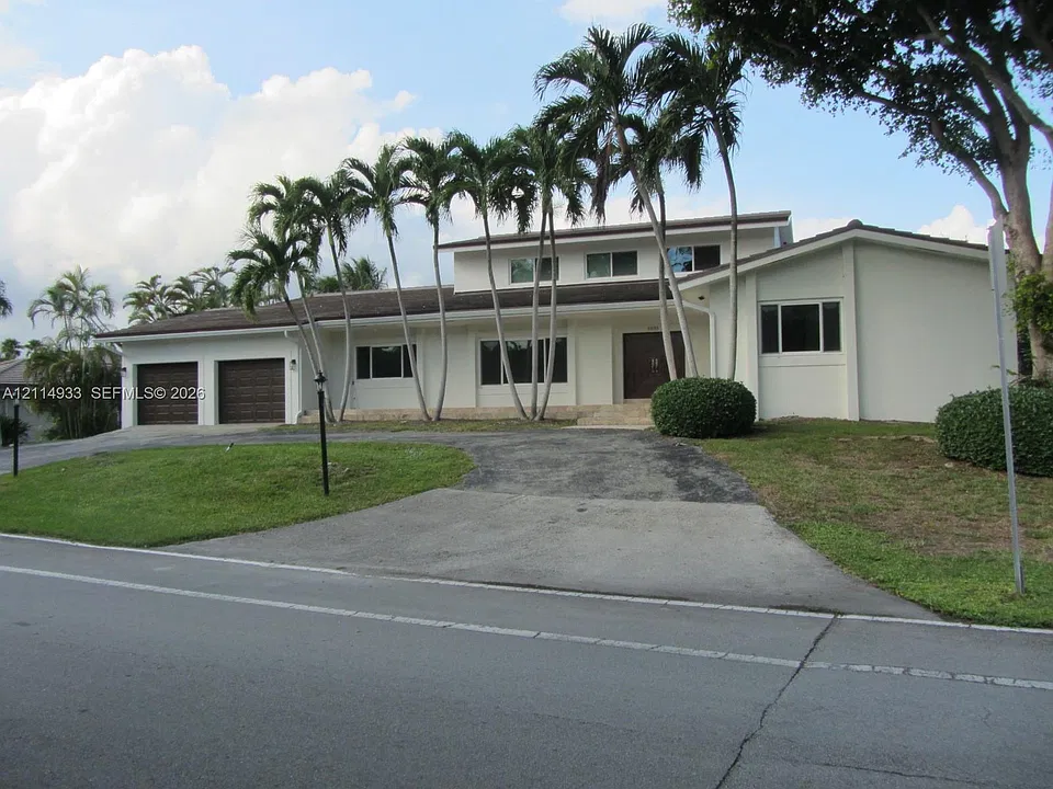 1001 Bella Vista Ave